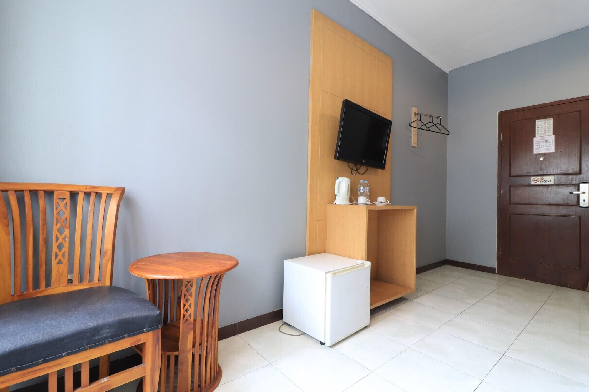 Hotel Serena 2*